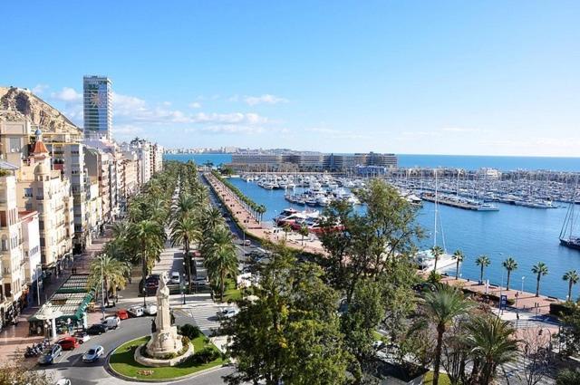 Casa Marina Apartment Alicante Exterior photo